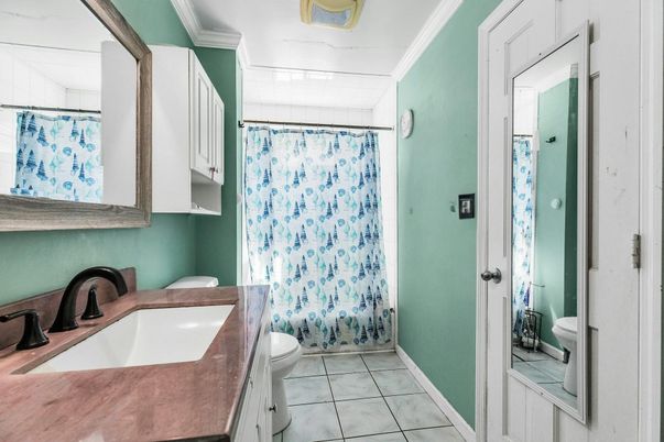 Bathroom, Interior