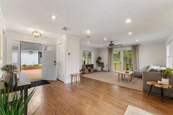 Interior, Living room, Recessed Lighting, Wood Texture Flooring