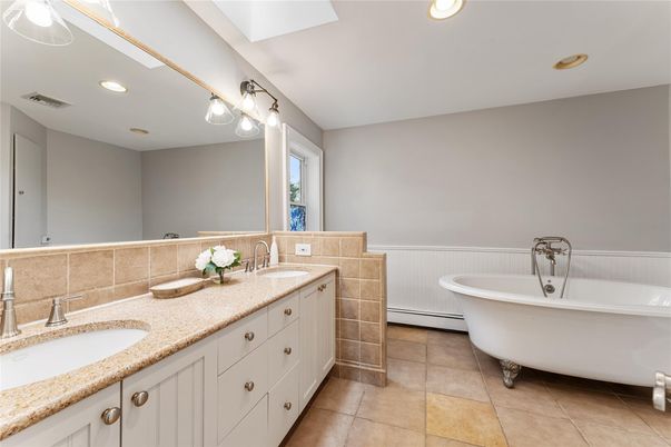 Bathroom, Dual Sink Vanities, Free Standing Baths, Interior, Recessed Lighting