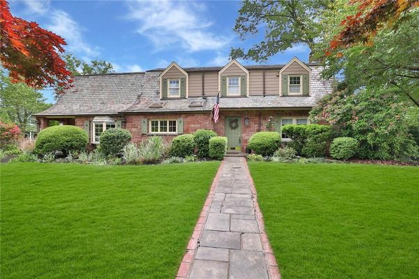 Exterior, Facade, Brick Facade, Cape Cod
