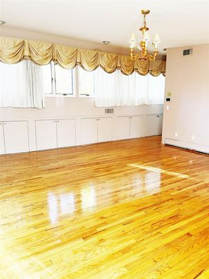 Chandelier, Empty room, Interior, Wood Texture Flooring
