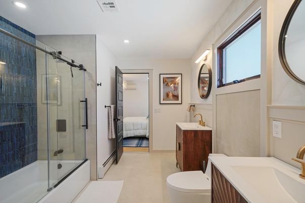 Bathroom, Bedroom, Glass Shower, Interior, Recessed Lighting