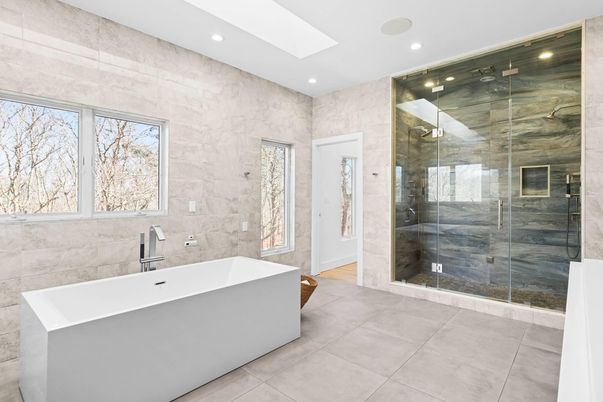 Bathroom, Free Standing Baths, Glass Shower, Interior, Recessed Lighting