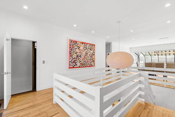 Interior, Pendant Lights, Recessed Lighting, Wood Texture Flooring