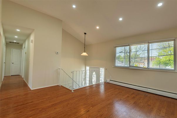 Interior, Pendant Lights, Recessed Lighting, Wood Texture Flooring