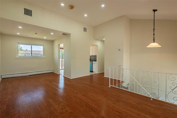 Interior, Pendant Lights, Recessed Lighting, Wood Texture Flooring