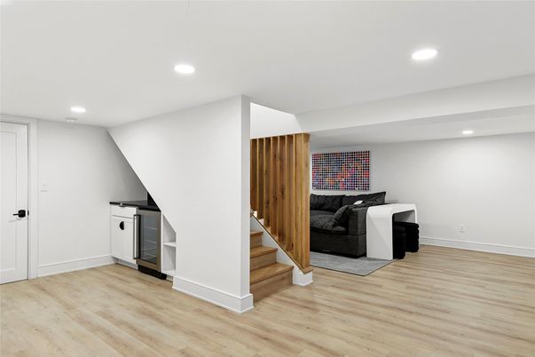 Interior, Recessed Lighting, Wood Texture Flooring