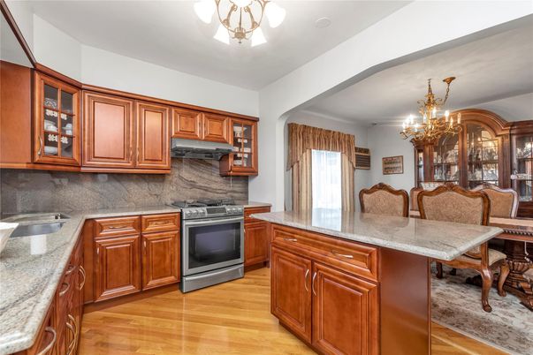 Chandelier, Dining room, Interior, Kitchen, Wood Texture Flooring