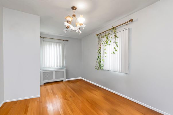 Chandelier, Empty room, Interior, Wood Texture Flooring