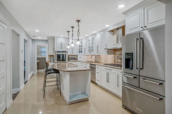 Interior, Kitchen, Pendant Lights, Recessed Lighting, Stainless Steel Appliances