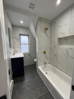 Bathroom, Interior, Marble Walls, Recessed Lighting