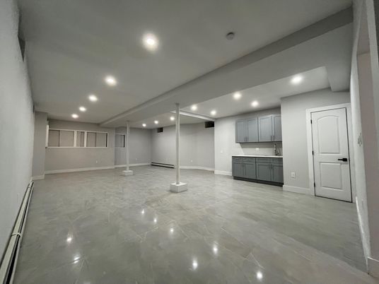 Empty room, Interior, Kitchen, Recessed Lighting