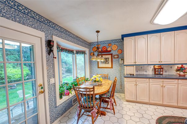 Dining room, Interior, Kitchen, Pendant Lights
