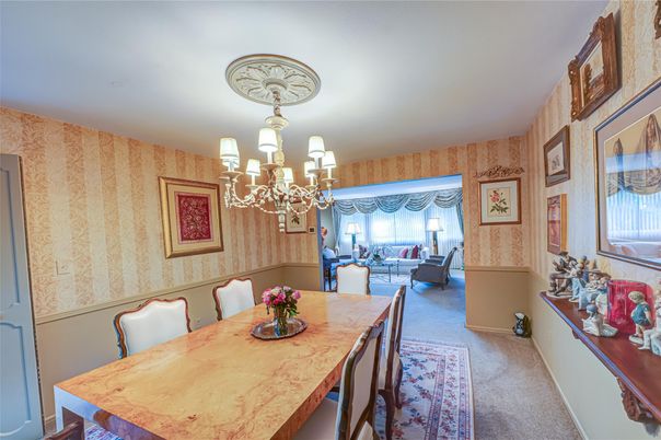 Chandelier, Dining room, Interior, Living room