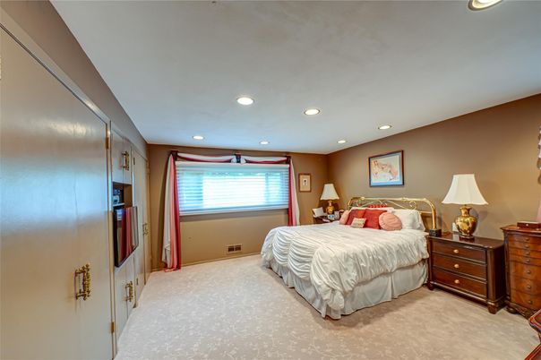 Bedroom, Interior, Recessed Lighting