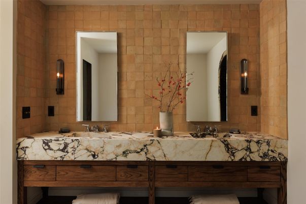 Bathroom, Dual Sink Vanities, Interior