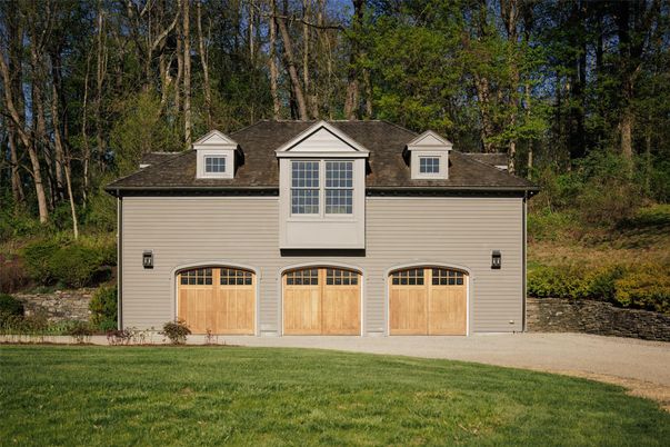 Attached, Exterior, Facade, French Provincial