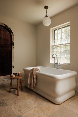 Bathroom, Free Standing Baths, Interior, Pendant Lights