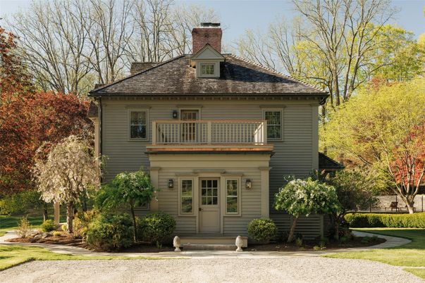 Exterior, Facade, American Foursquare