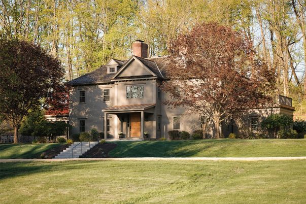Backyard, Exterior, Facade, Queen Anne Victorian