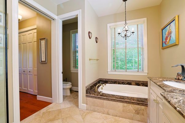 Bathroom, Interior, Pendant Lights, Wood Texture Flooring