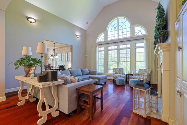 Interior, Living room, Pendant Lights, Wood Texture Flooring