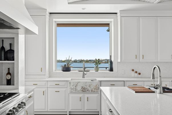 Interior, Kitchen, Stainless Steel Appliances, Water