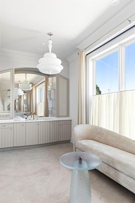 Bathroom, Interior, Living room, Pendant Lights, Recessed Lighting