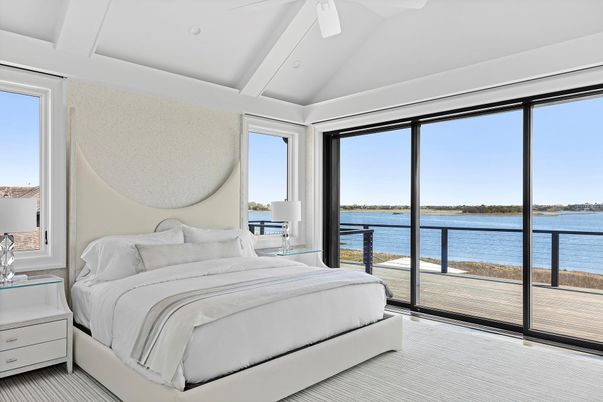 Bedroom, Interior, Recessed Lighting, Water