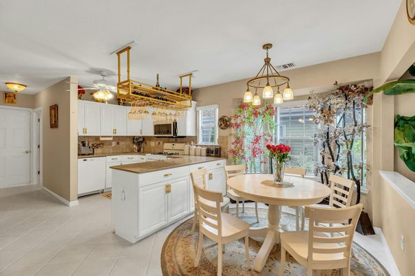 Dining room, Interior, Kitchen, Pendant Lights