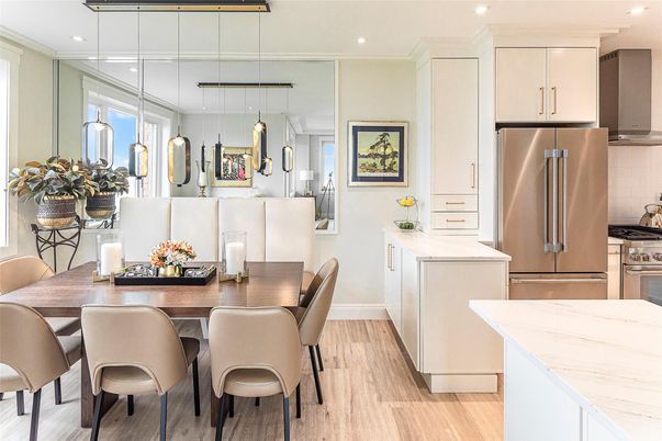 Dining room, Interior, Kitchen, Pendant Lights, Recessed Lighting, Stainless Steel Appliances, Wood Texture Flooring