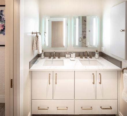 Bathroom, Dual Sink Vanities, Interior