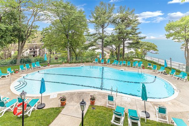 Exterior, Pool, Water