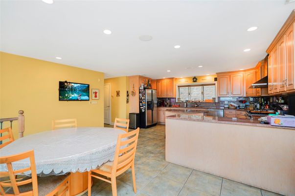 Dining room, Interior, Kitchen, Recessed Lighting