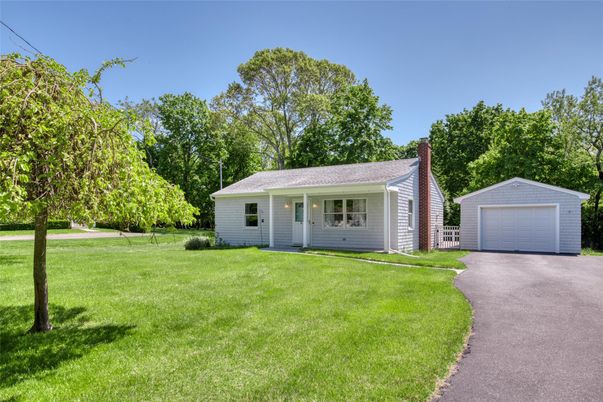 Backyard, Detached Garage, Exterior