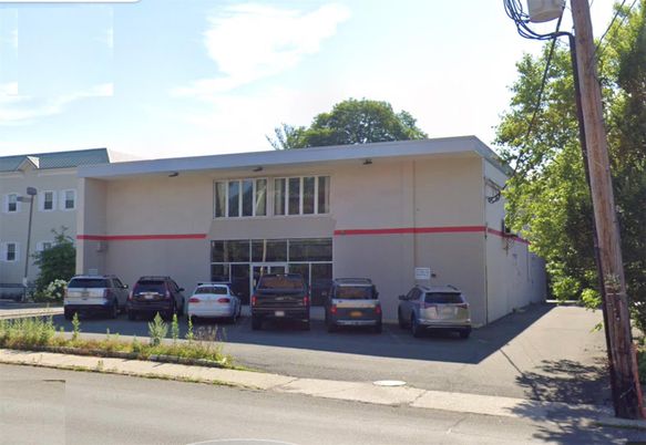 Exterior, Facade, Modern