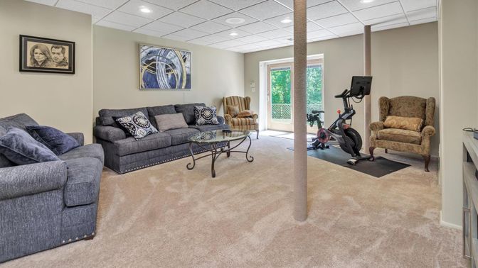 Fitness Equipment, Interior, Living room, Recessed Lighting
