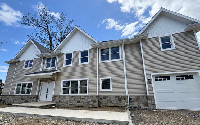 Attached, Exterior, Facade, Rowhouse