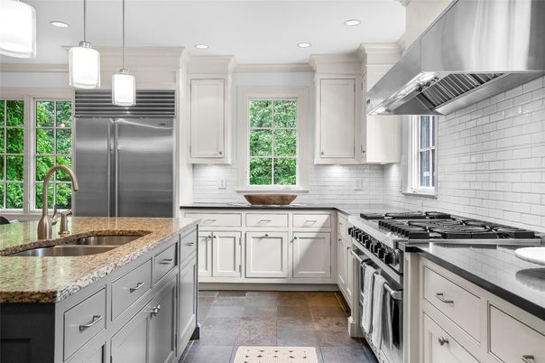 Interior, Kitchen, Pendant Lights, Recessed Lighting, Stainless Steel Appliances