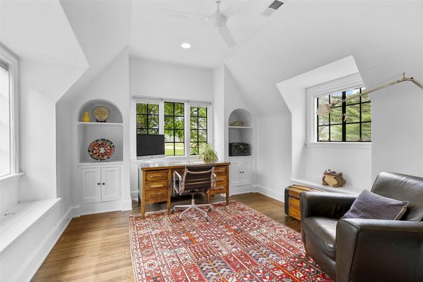 Home Office, Interior, Recessed Lighting, Wood Texture Flooring