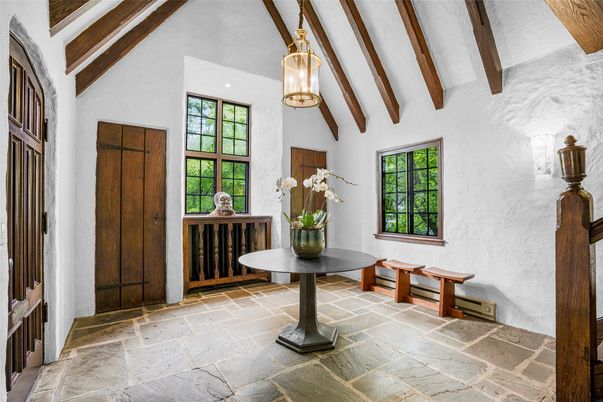 Interior, Pendant Lights, Wooden Beams