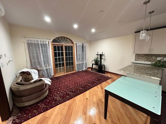 Interior, Recessed Lighting, Wood Texture Flooring