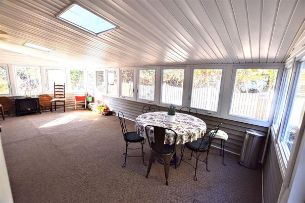 Dining room, Interior
