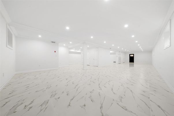 Empty room, Interior, Marble, Recessed Lighting