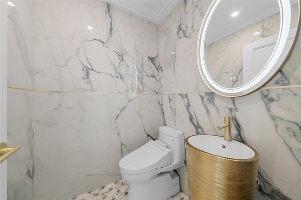 Bathroom, Interior, Marble Walls, Recessed Lighting