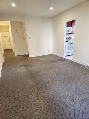 Empty room, Interior, Kitchen, Recessed Lighting