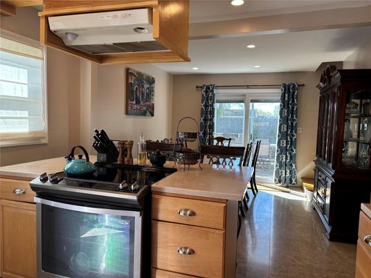 Dining room, Interior, Kitchen, Recessed Lighting