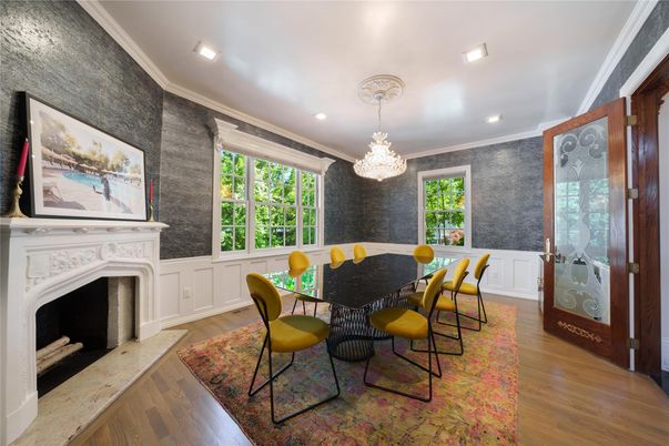 Chandelier, Dining room, Fireplace, Interior, Recessed Lighting, Wood Texture Flooring