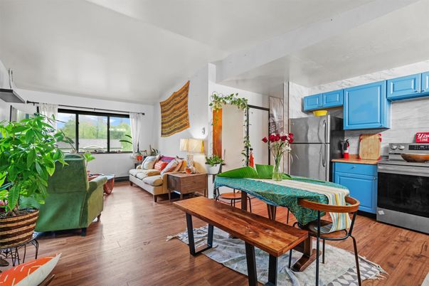 Dining room, Interior, Kitchen, Living room, Stainless Steel Appliances, Wood Texture Flooring