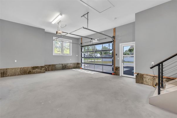 Garage, Interior
